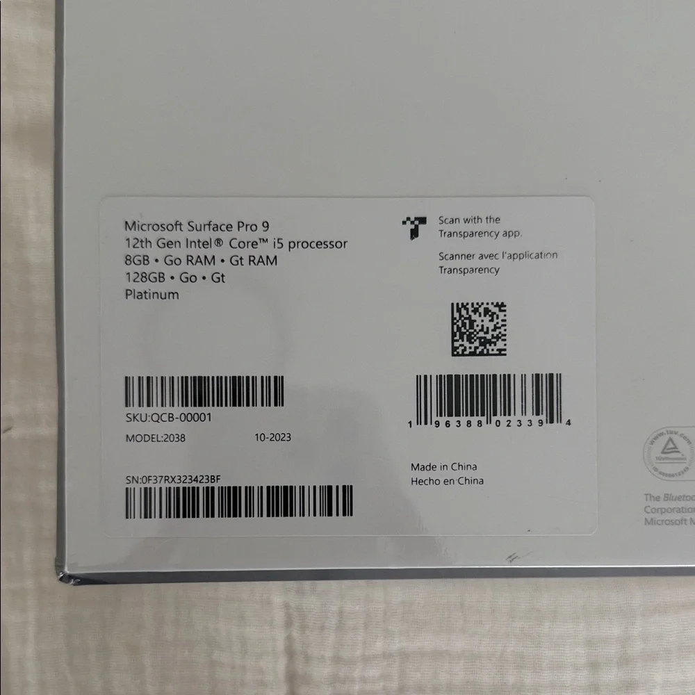 Microsoft Surface Pro Silver Tablet + Expansion Dock